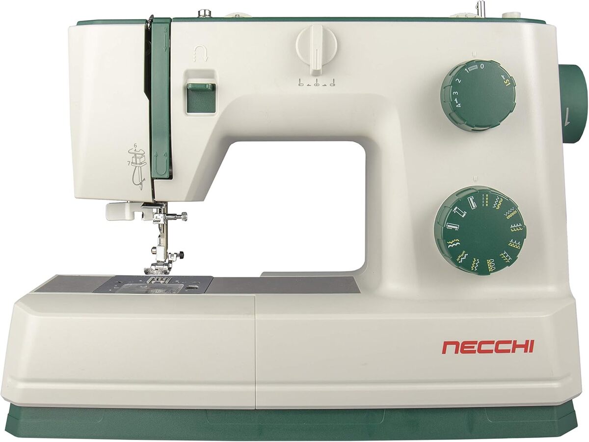 Test de la machine à coudre robuste Necchi Q421A