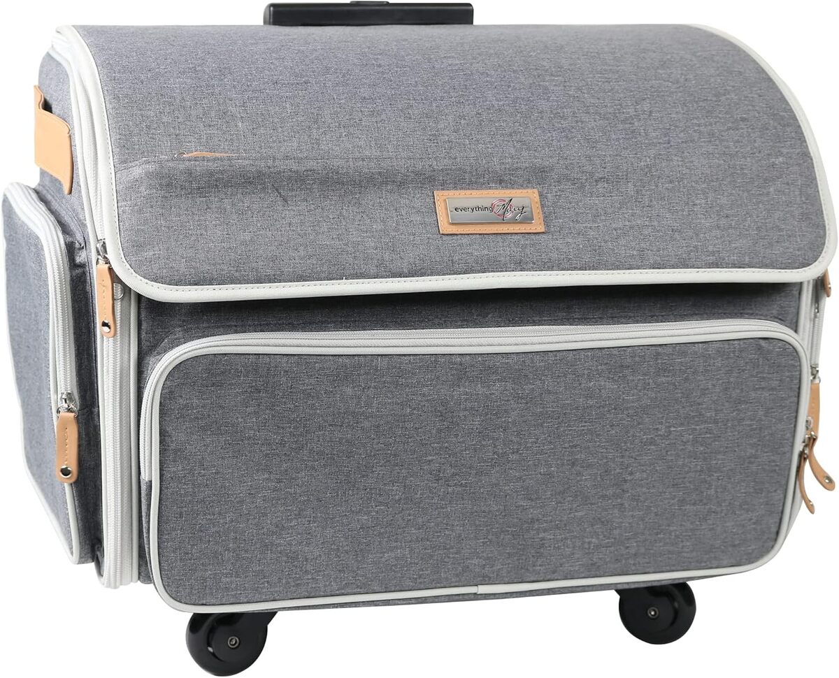 Test : mallette de rangement pliable Everything Mary pour machine à coudre