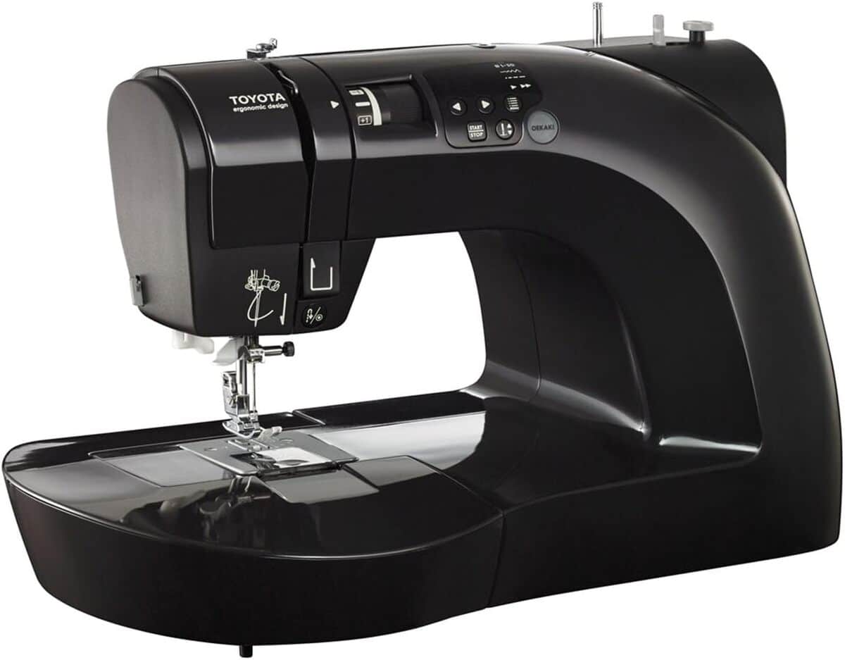 Test : toyota Oekaki Renaissance machine à coudre performante