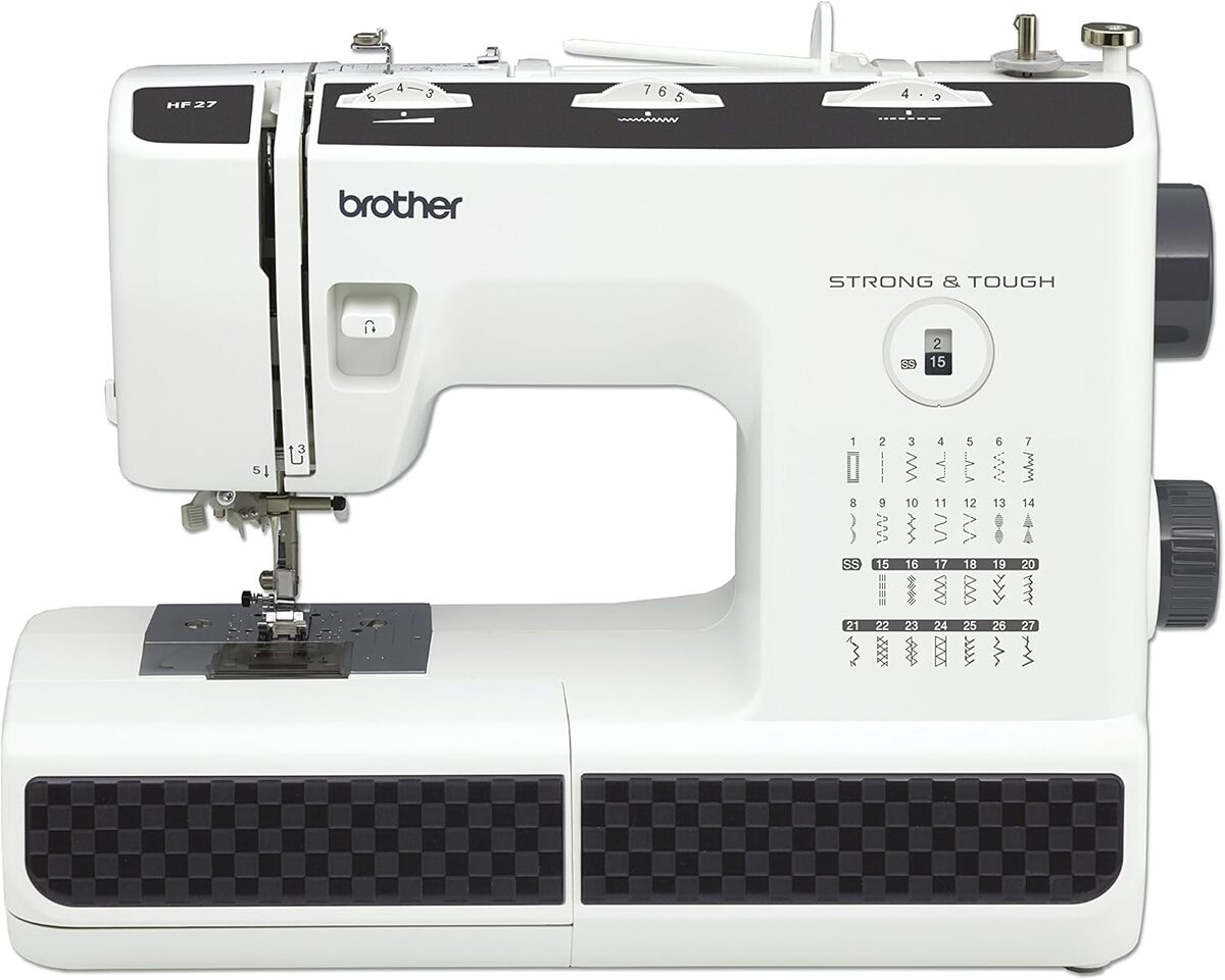 Test de la machine à coudre Brother HF27 : efficacité en noir et blanc