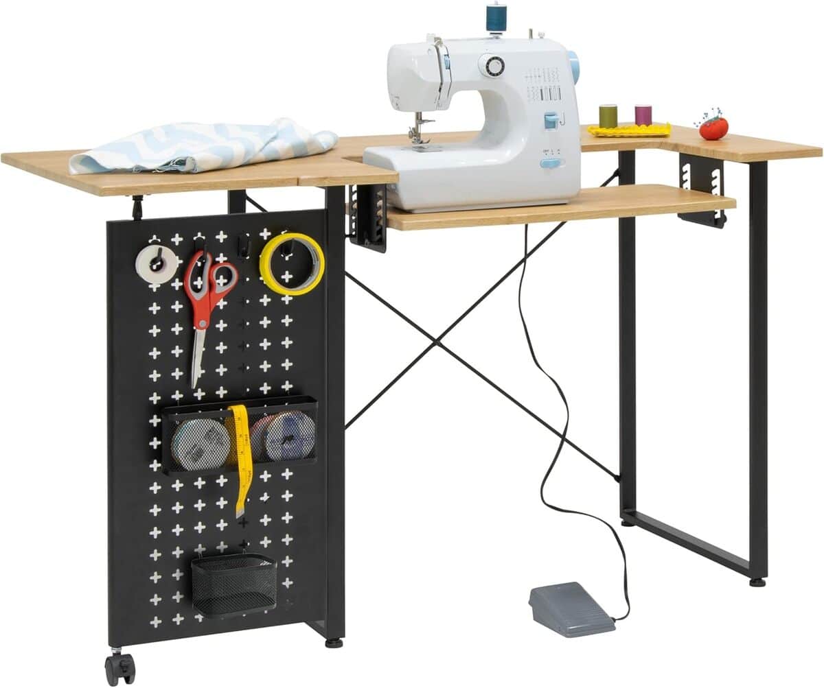 Test : table de couture Sew Ready Pivot avec panneau de rangement
