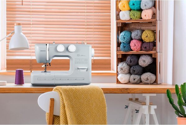 MEDION Machine à coudre (bras libre, électrique, 62 watts, lumière LED, 60 modèles de points différents, enfileur automatique, MD10689)