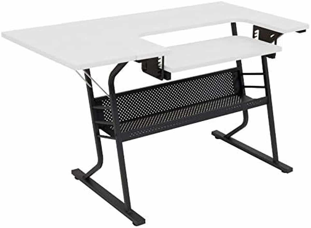 Test : sewing Online Table Hobby noir et blanc