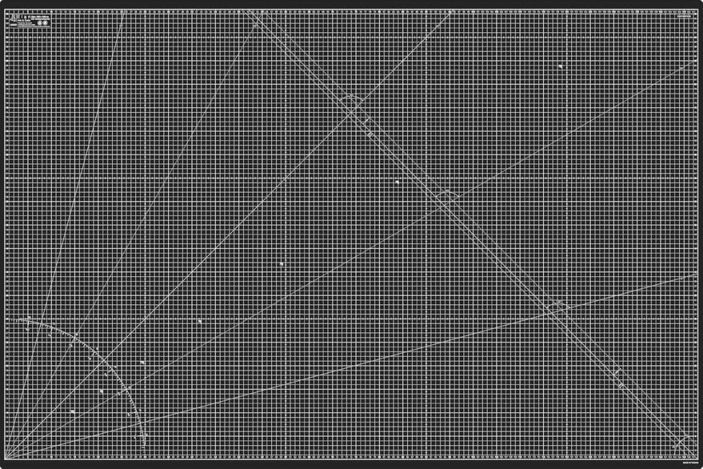 Test du tapis de découpe auto-cicatrisant Elan 100x150 cm noir