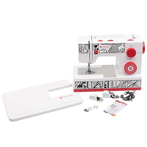 Découvrez notre avis complet sur la machine à coudre Singer Cosplay rouge et blanche : performance, design et fonctionnalités pour vos projets couture personnalisés.