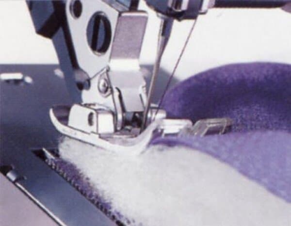 Découvrez notre test approfondi de la machine à coudre Pfaff Ambition 620. Évaluation des performances, astuces d'utilisation et revue des accessoires inclus.