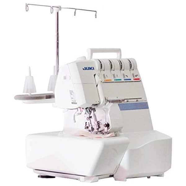 Explorez les fonctionnalités innovantes de la surjeteuse Juki MO-734DE avec enfilage automatique. Idéale pour couture professionnelle et usage domestique.