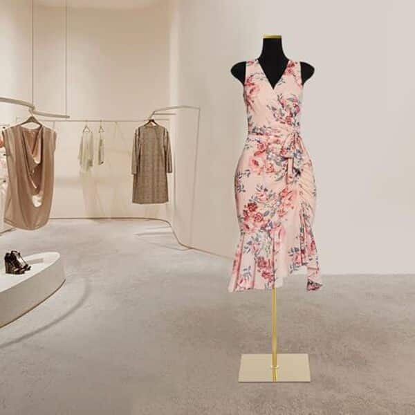 Découvrez notre test détaillé du mannequin femme réglable noir 150-210 cm : caractéristiques, avantages et avis d'utilisation pour trouver le mannequin parfait. 