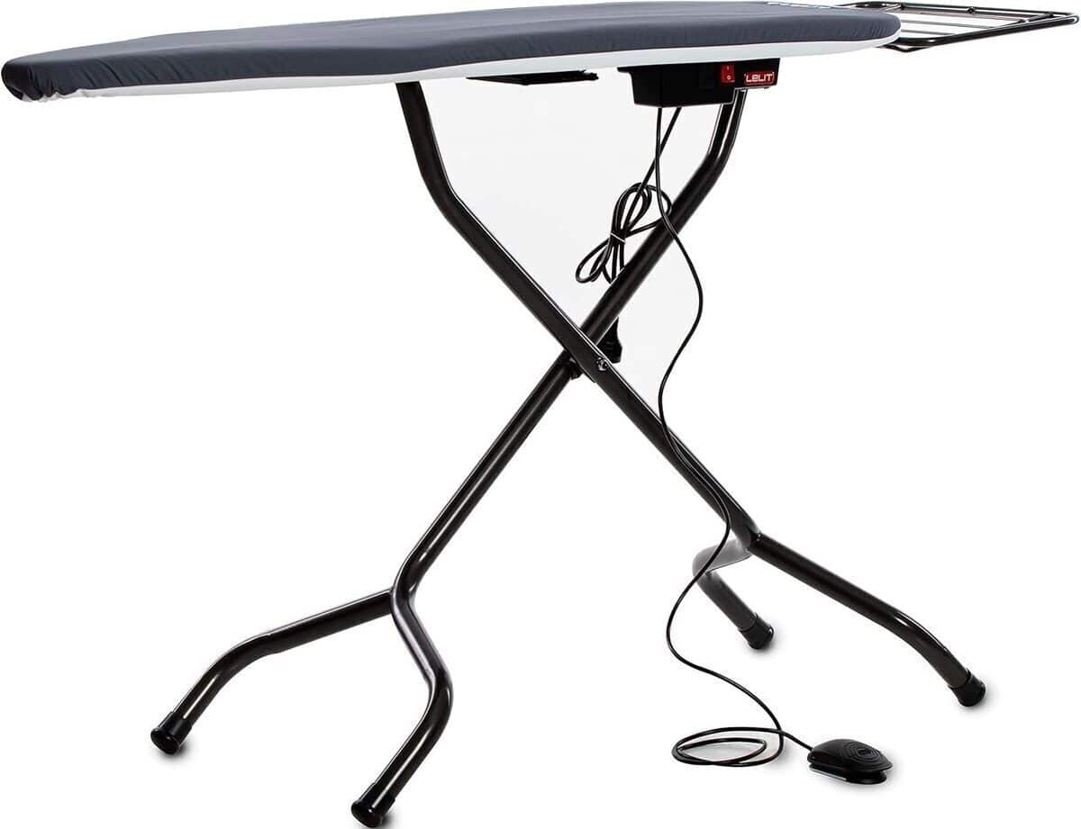Test : claudia, table à repasser chauffante avec aspiration et pointe fuselée